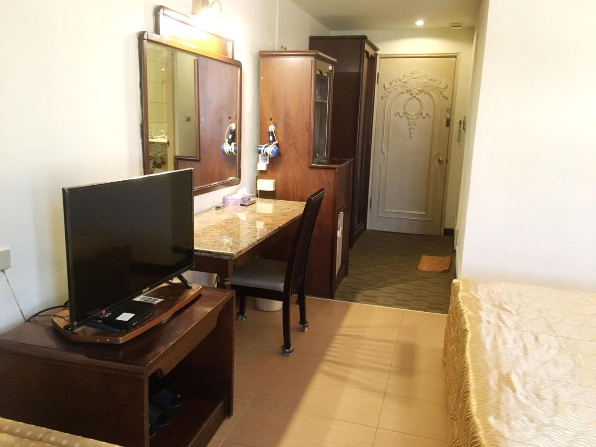 文南哥爸妻夫飯店 Hotel Tainan Buitenkant foto