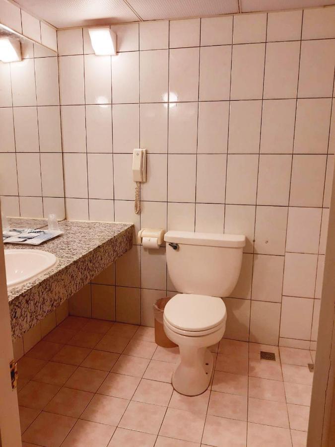 文南哥爸妻夫飯店 Hotel Tainan Buitenkant foto