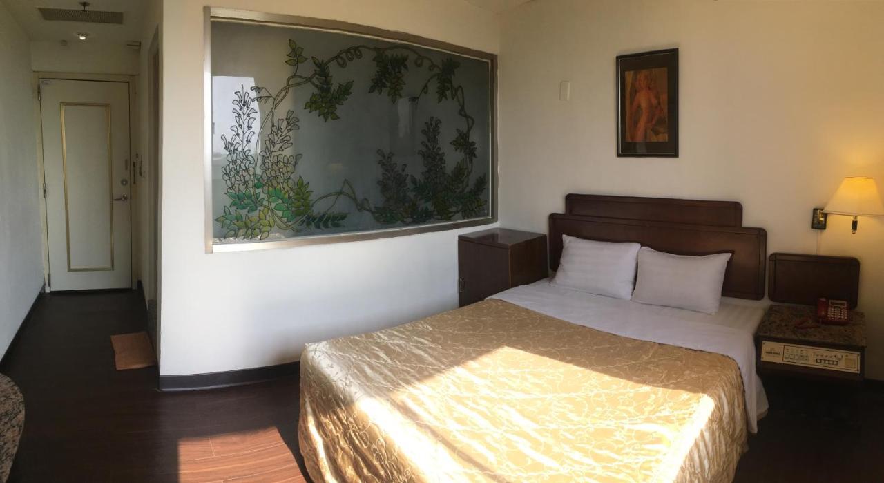 文南哥爸妻夫飯店 Hotel Tainan Buitenkant foto